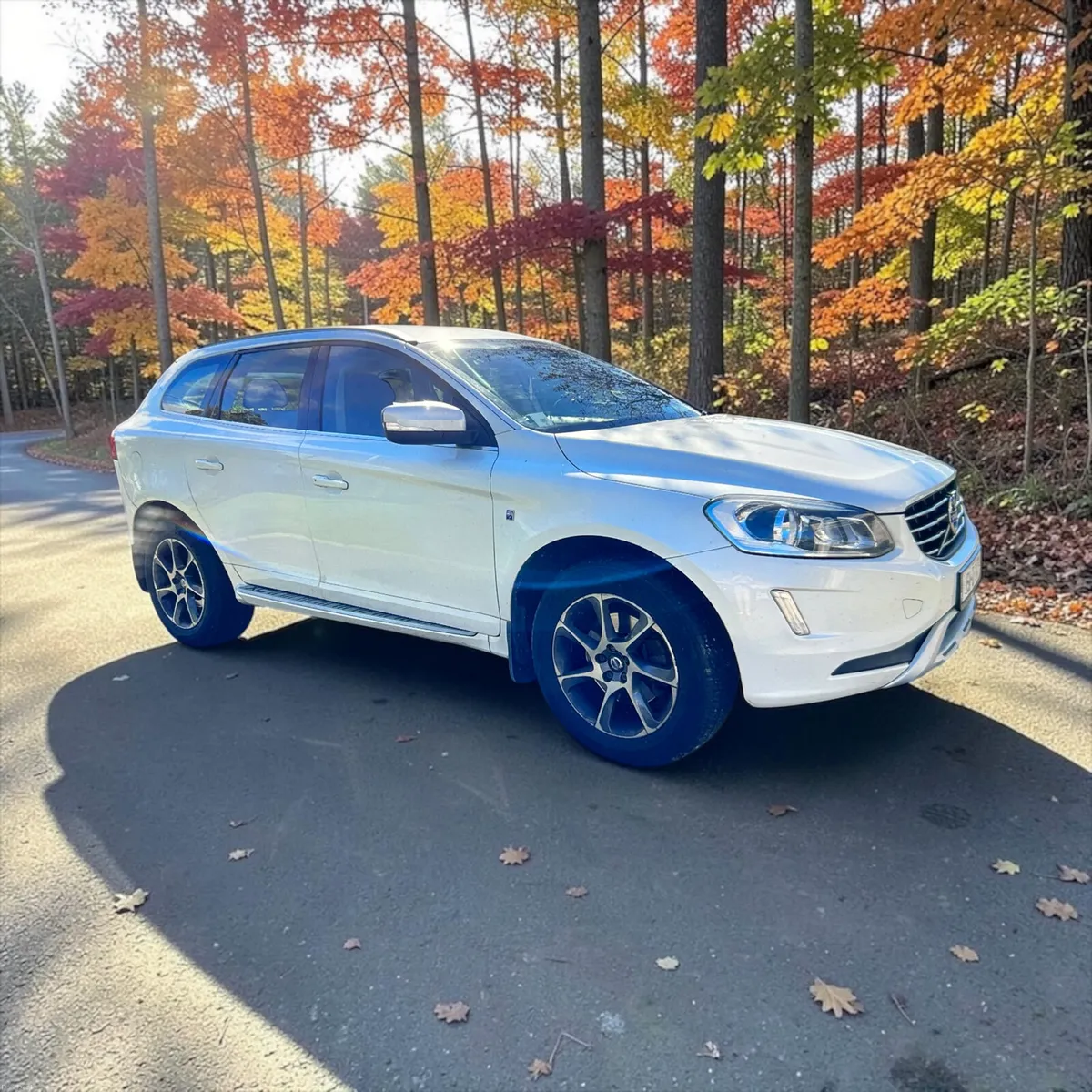 2015 Volvo XC60 D4 (181hp) FWD VOR Manual - Image 5
