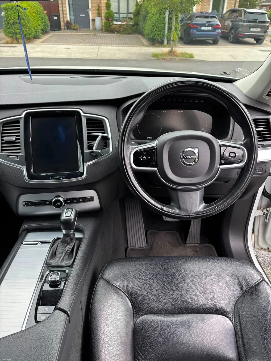 2018 Volvo XC90 D4 Momentum - Image 5