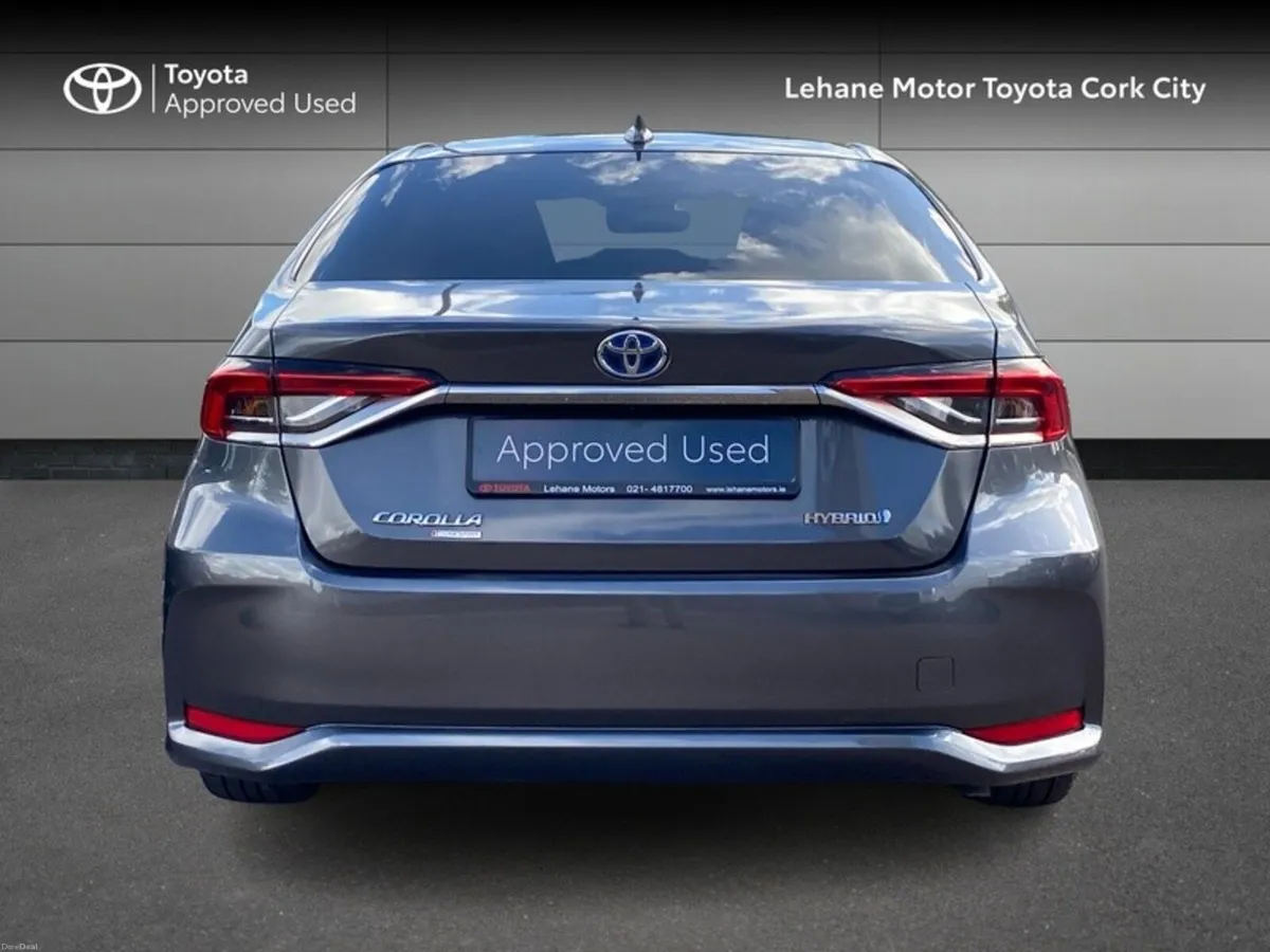 Toyota Corolla COROLLA LUNA SPORT SALOON - Image 4