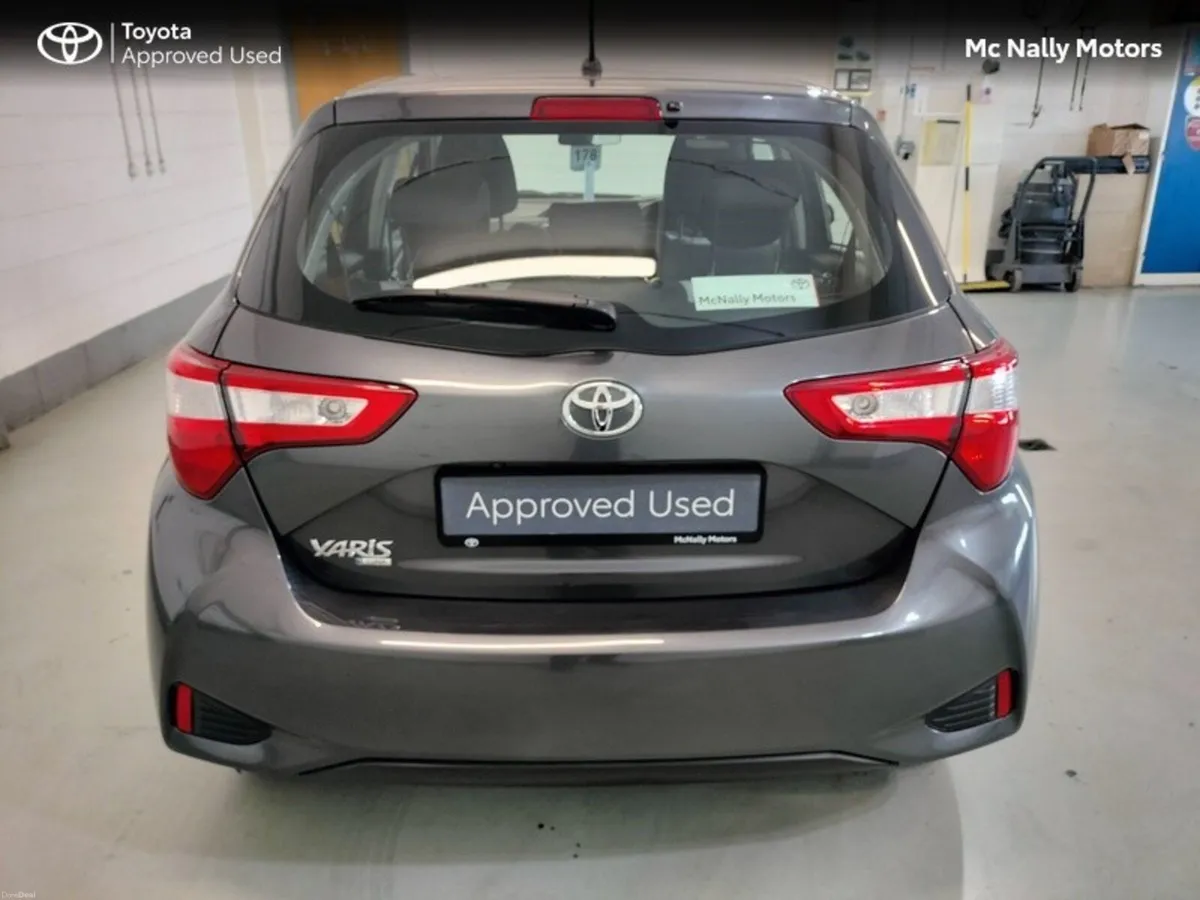 Toyota Yaris 1.0 LUNA 4DR MANUAL PETROL - Image 4