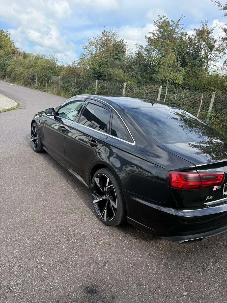 Car - Image 3