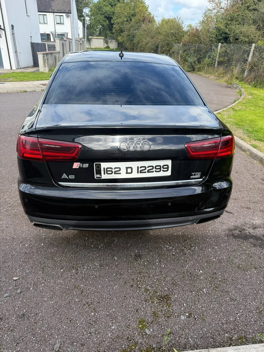 Car - Image 4