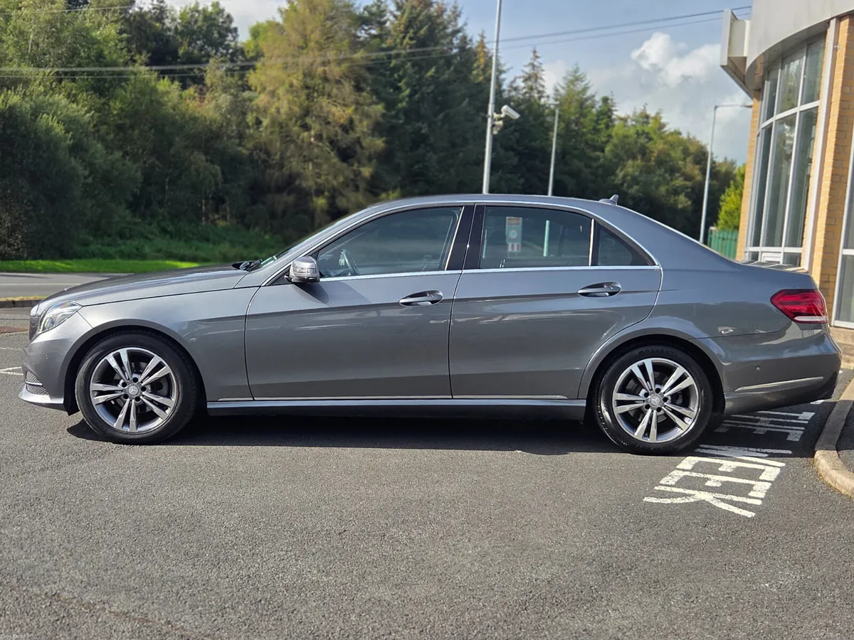 **Low KMs** Mercedes-Benz E220d - Image 6