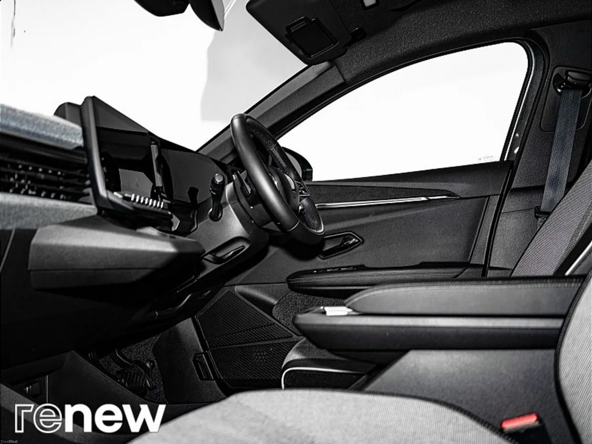 Renault Megane E-Tech EV Techno Comfort Range  220 - Image 5