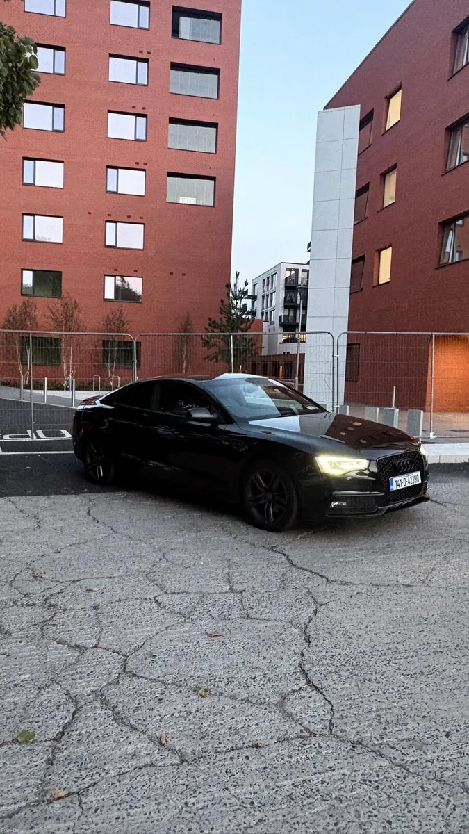 Audi a5 s line 1.8 tfsi petrol manual nct 1 year - Image 4