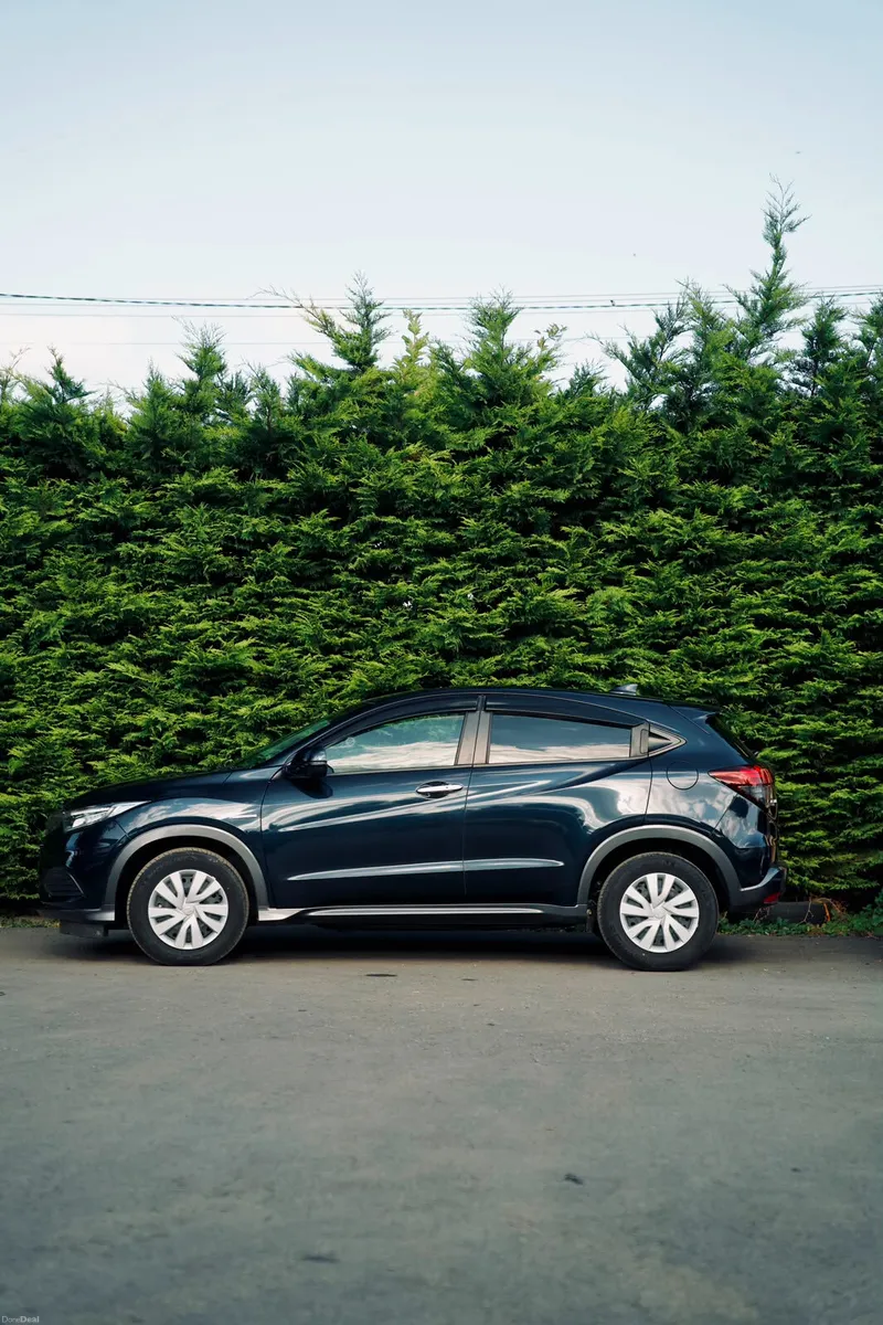 Honda Vezel Hybrid 2019 | Low Mileage |Only 46K Km - Image 2