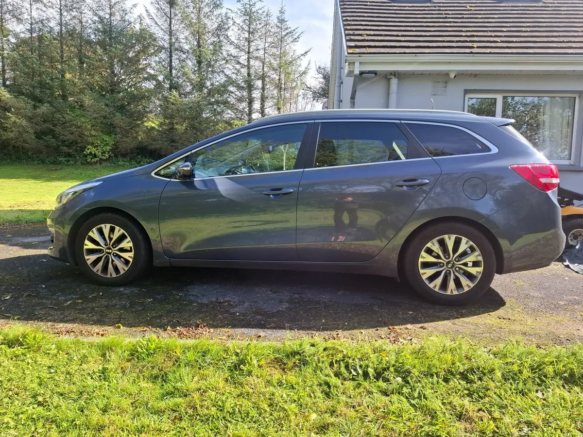 Kia Ceed 2016 - Image 2