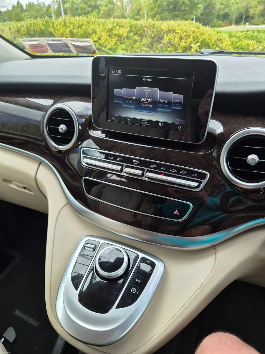Mercedes-Benz V-Class 2016 - Image 5