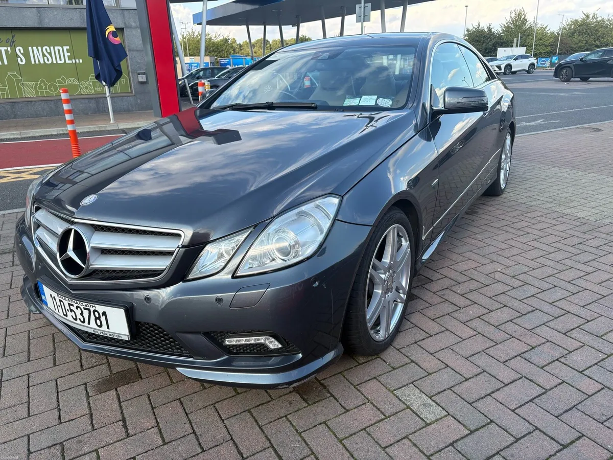 Mercedes Benz E250 low mileage - Image 4