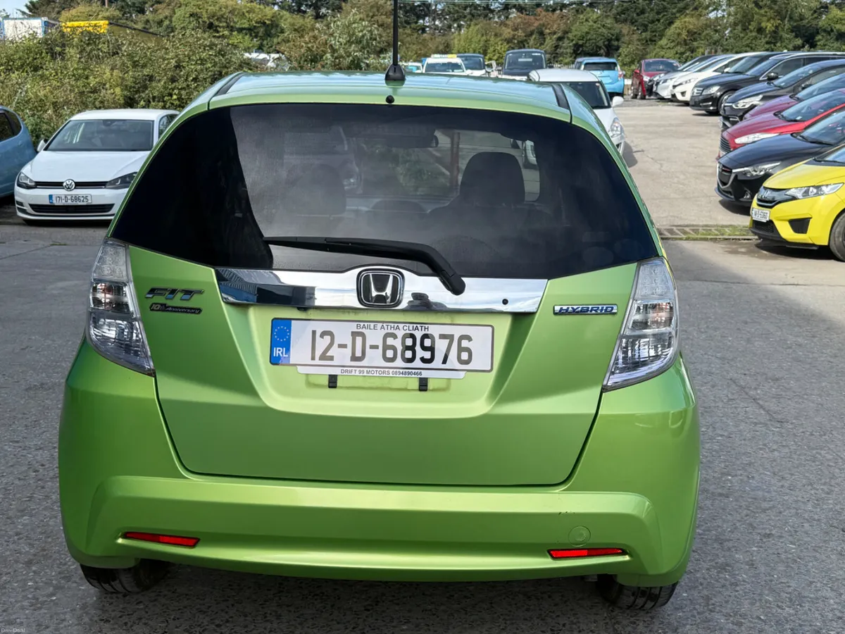 2012 Honda Fit Hybrid Automatic - Image 5