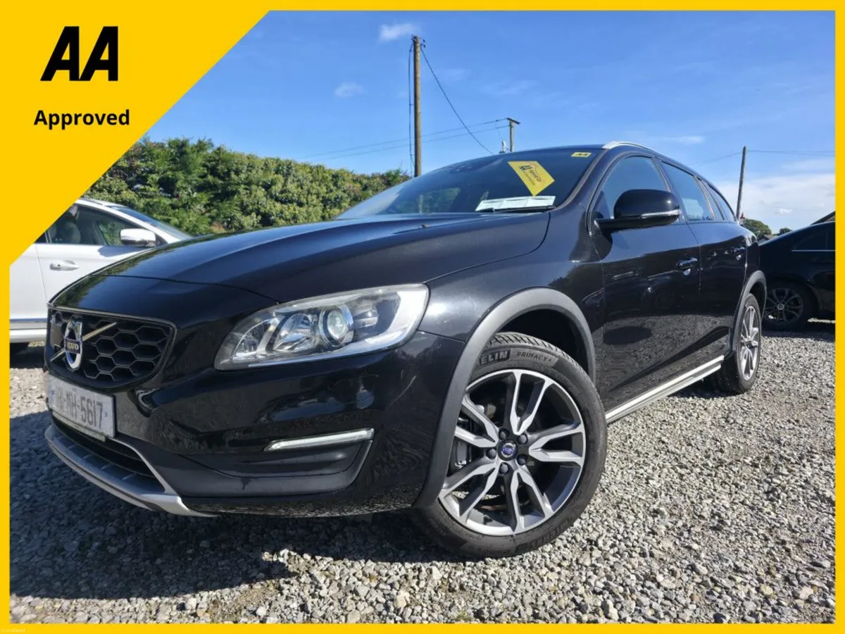 2018 Volvo V60 Cross Country - Image 1