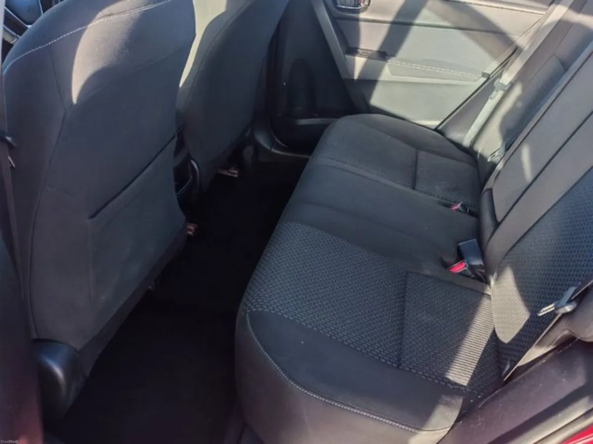 Toyota Corolla 1.4D4D Aura 4DR - Image 5