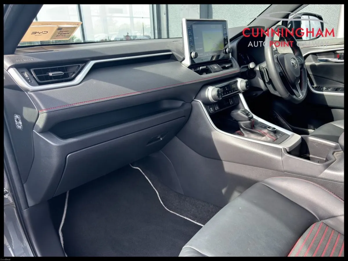 Toyota RAV4 2.5i Sport Plug-in Hybrid - Image 6