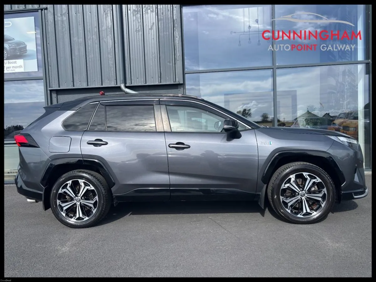Toyota RAV4 2.5i Sport Plug-in Hybrid - Image 3