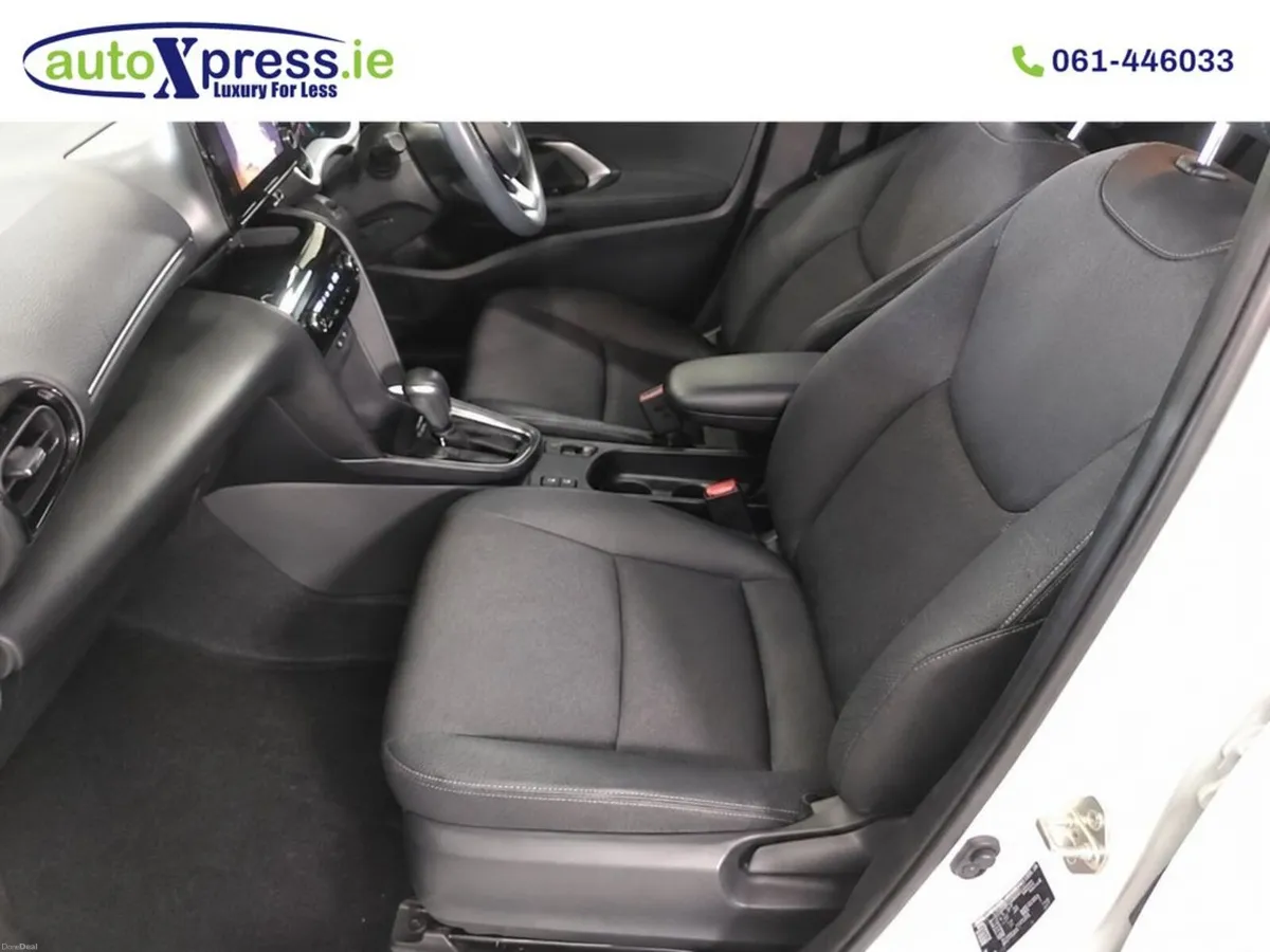 Toyota Yaris Cross 1.5 HYBRID Z, Ultra Low Mileage - Image 6