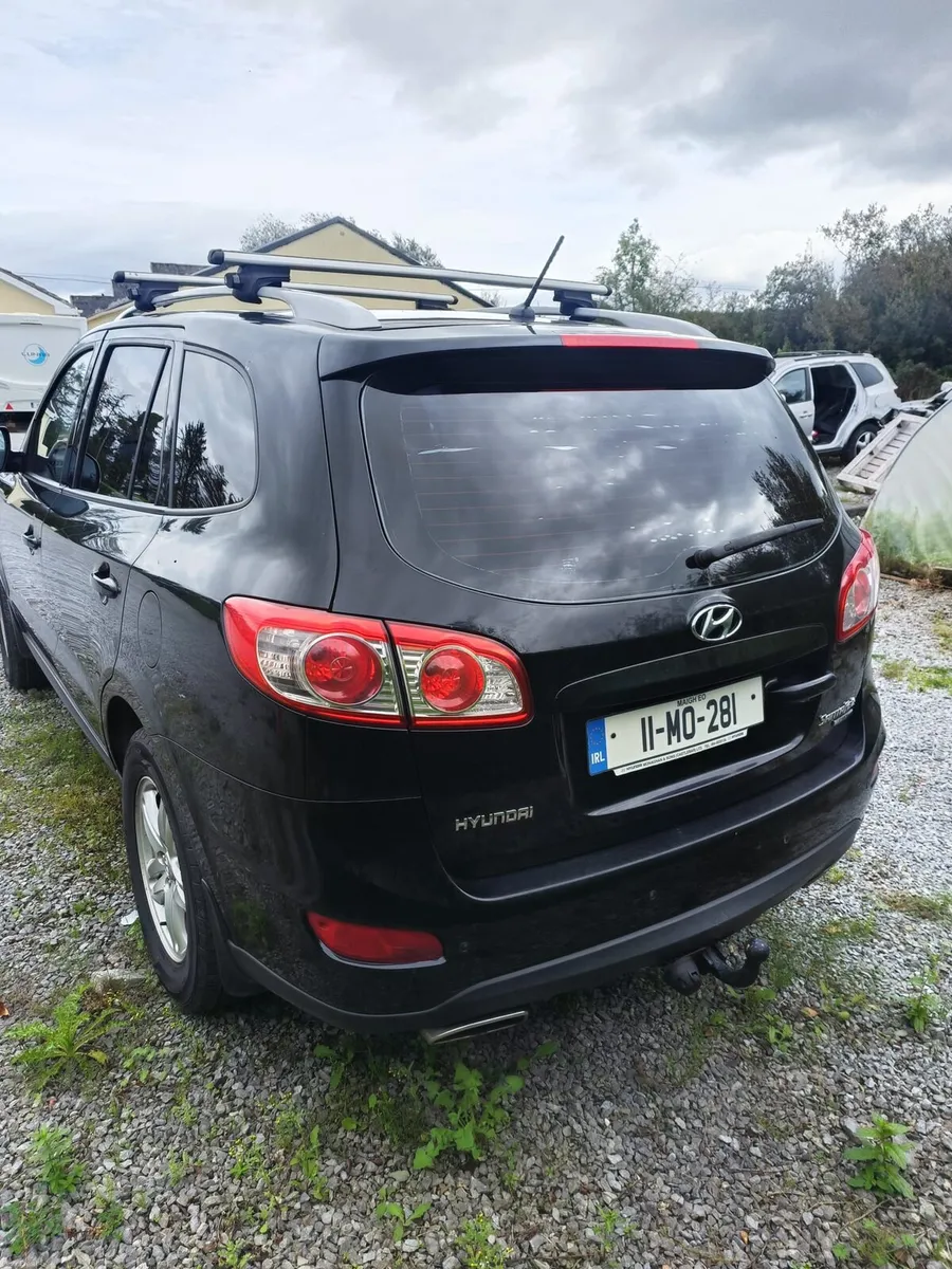 Hyundai Santa Fe - Image 2