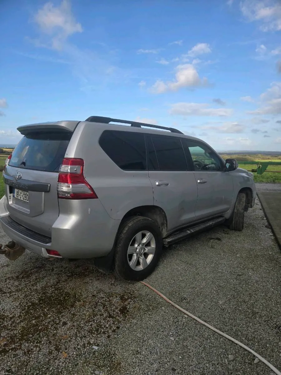 LAND CRUISER PRADO COMMERCIAL - Image 3