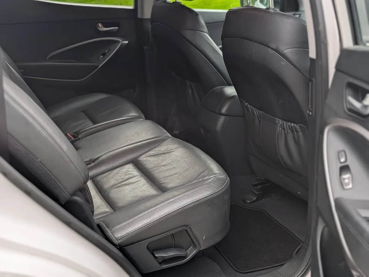 2017 HYUNDAI SANTA FE EXECUTIVE 4WD 5DR - Image 6