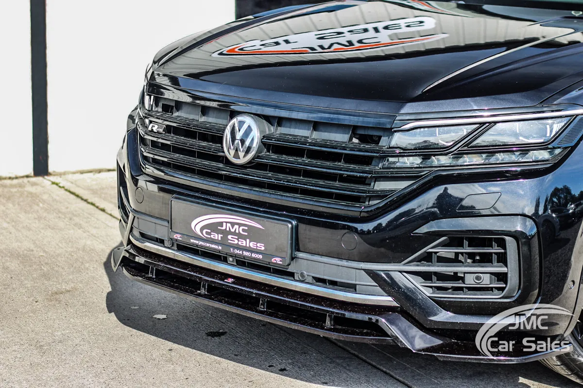 2020 VOLKSWAGEN TOURAG R-LINE 3.0L V6 - Image 2