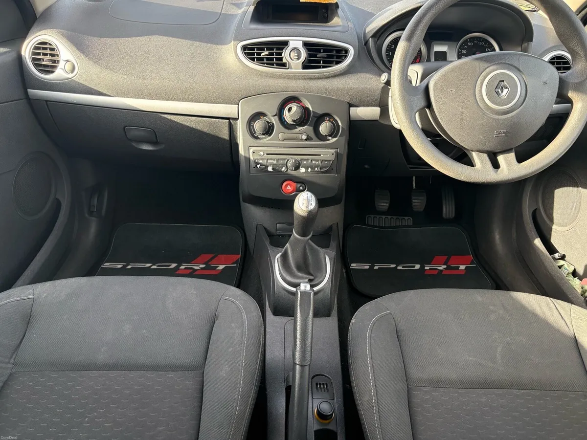 Renault Clio 1.1 Petrol - Image 6