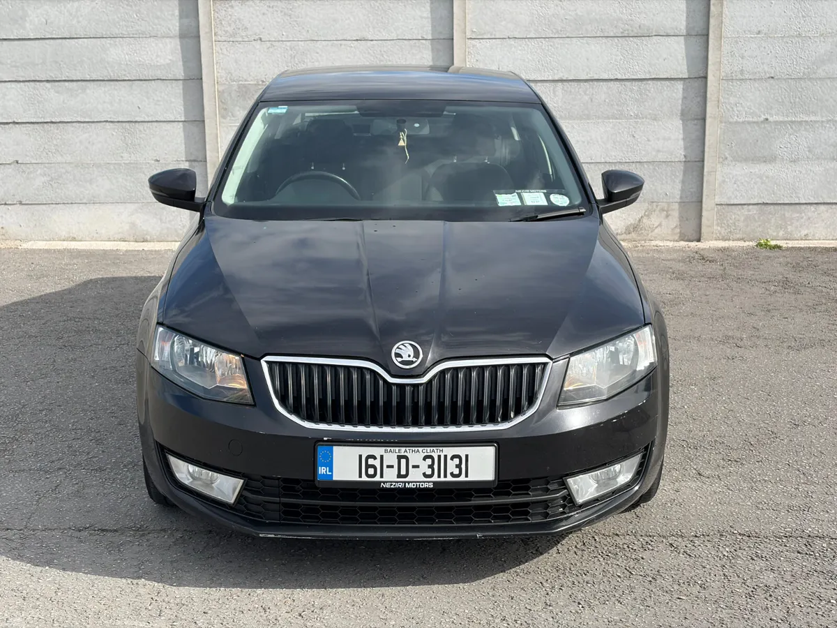 Skoda Octavia 1.6 Automatic TRADE SALE - Image 2