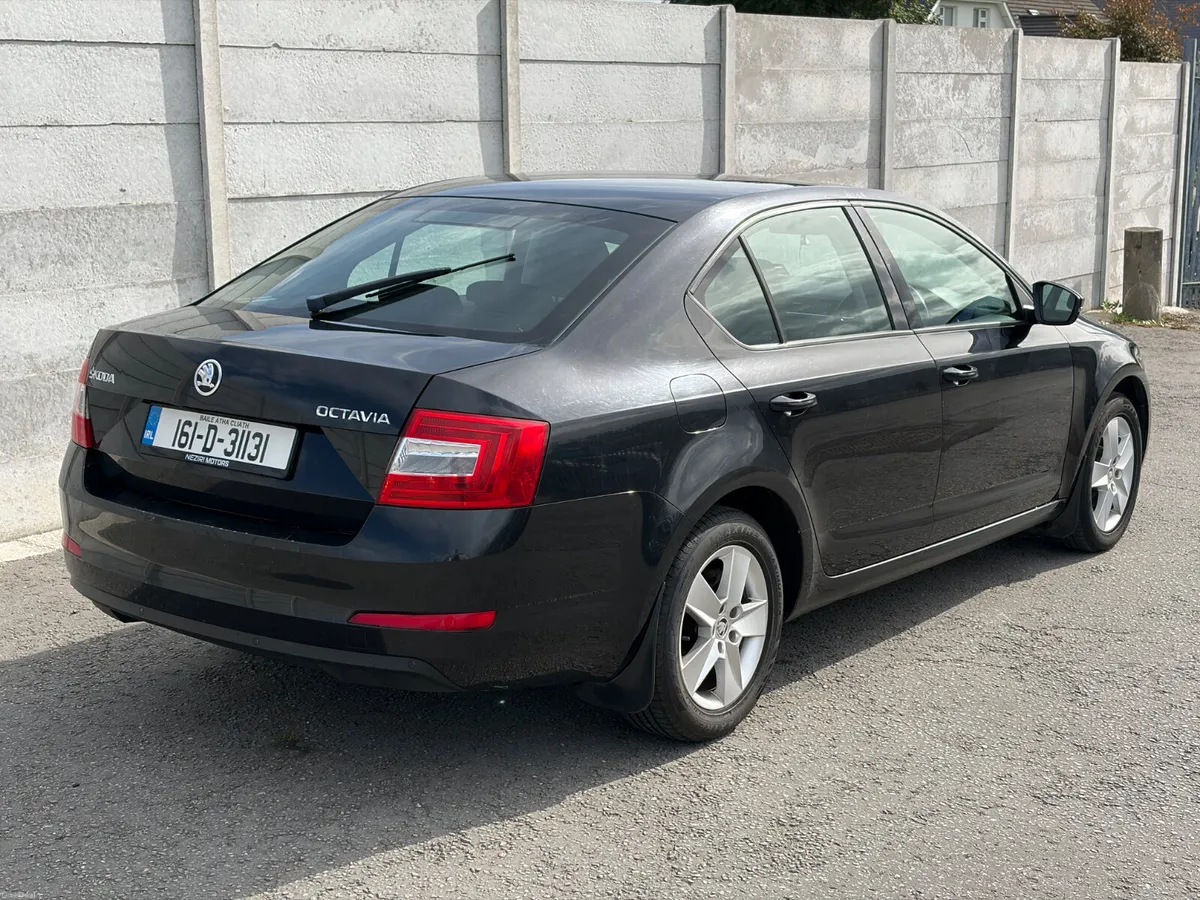 Skoda Octavia 1.6 Automatic TRADE SALE - Image 4