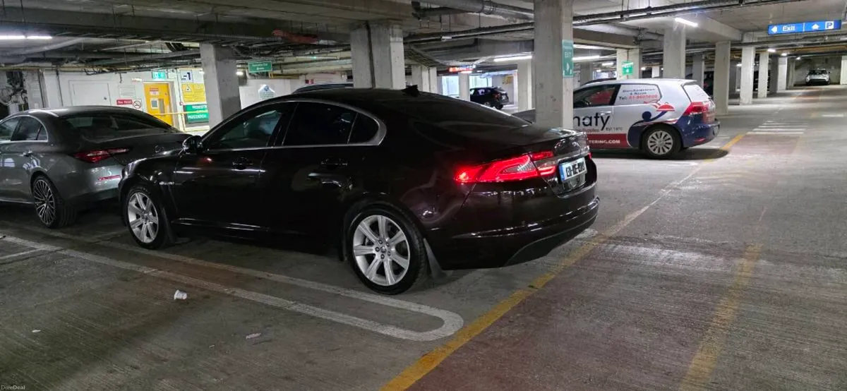 JAGUAR XF 2.2 - Image 1