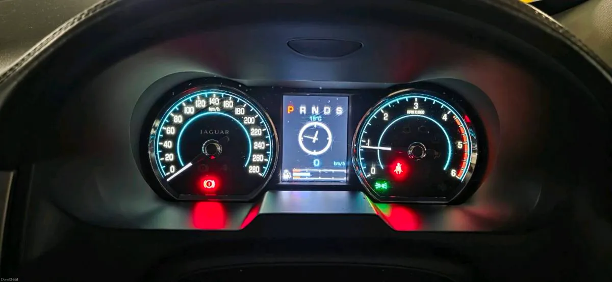 JAGUAR XF 2.2 - Image 3