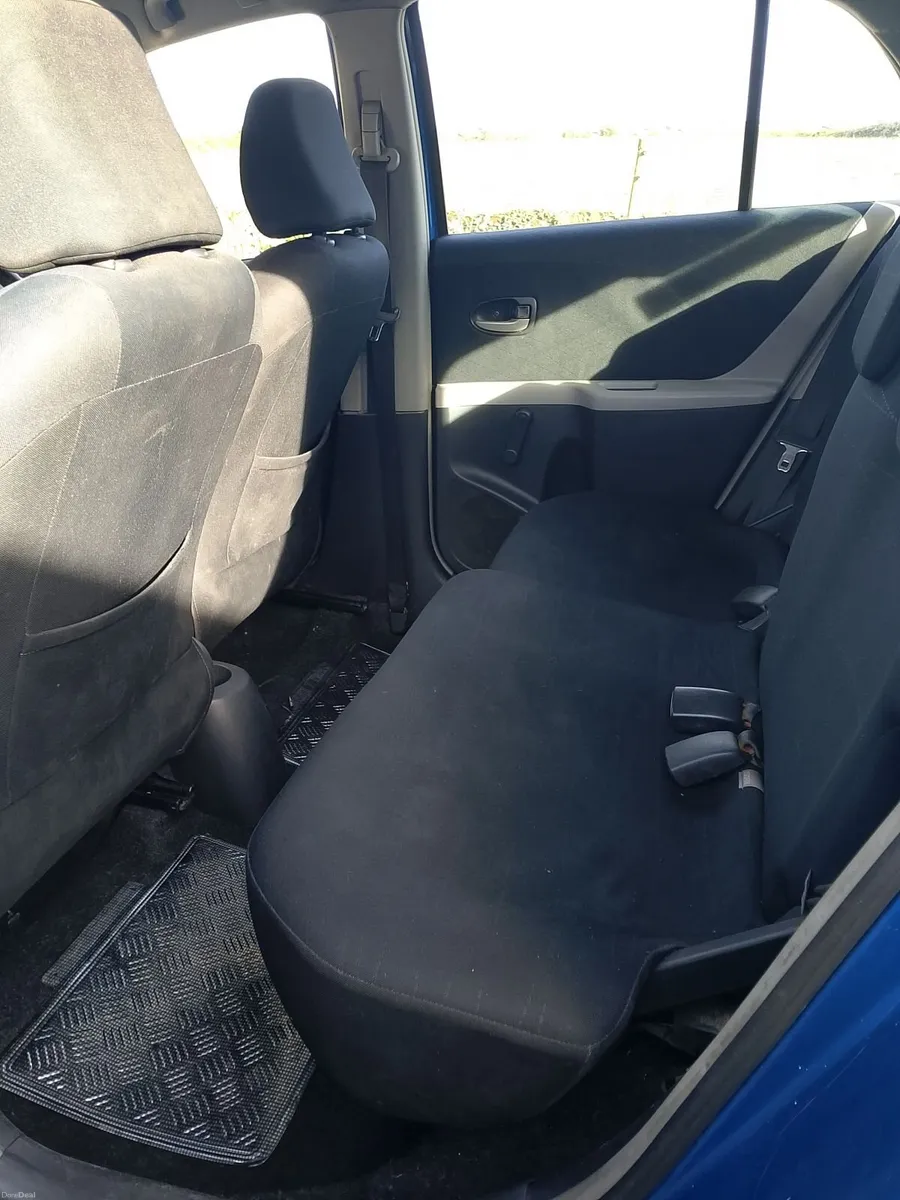 Toyota Yaris 2008 - Image 2