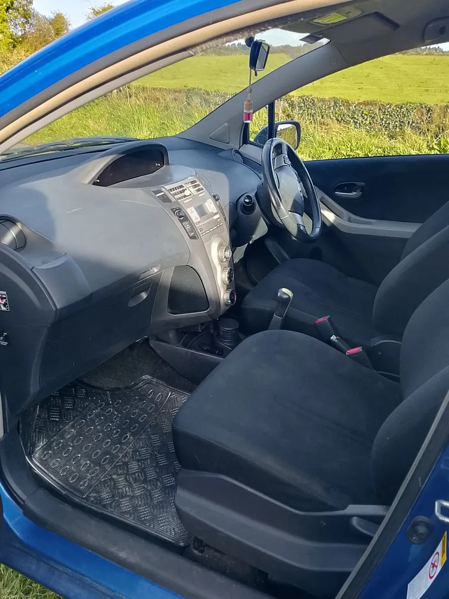 Toyota Yaris 2008 - Image 6