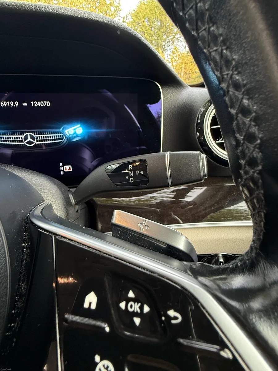 Car - Image 6
