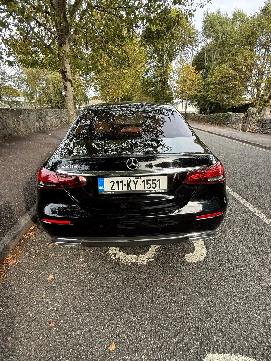 Car - Image 1
