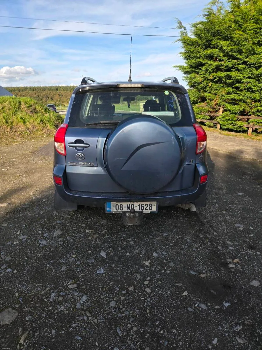 Toyota rav 4 - Image 1