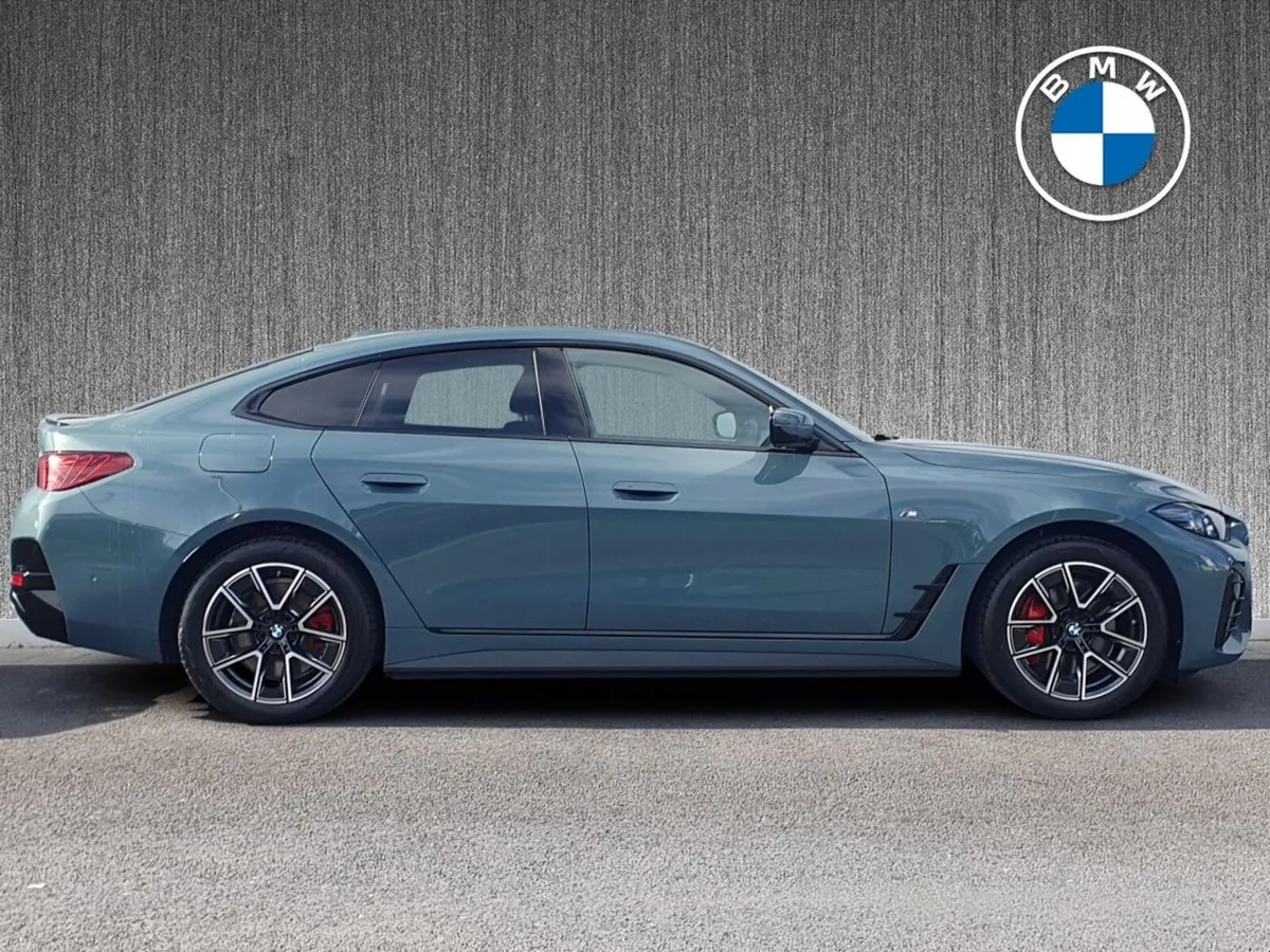 BMW i4 eDrive35 M Sport Pro - Image 3