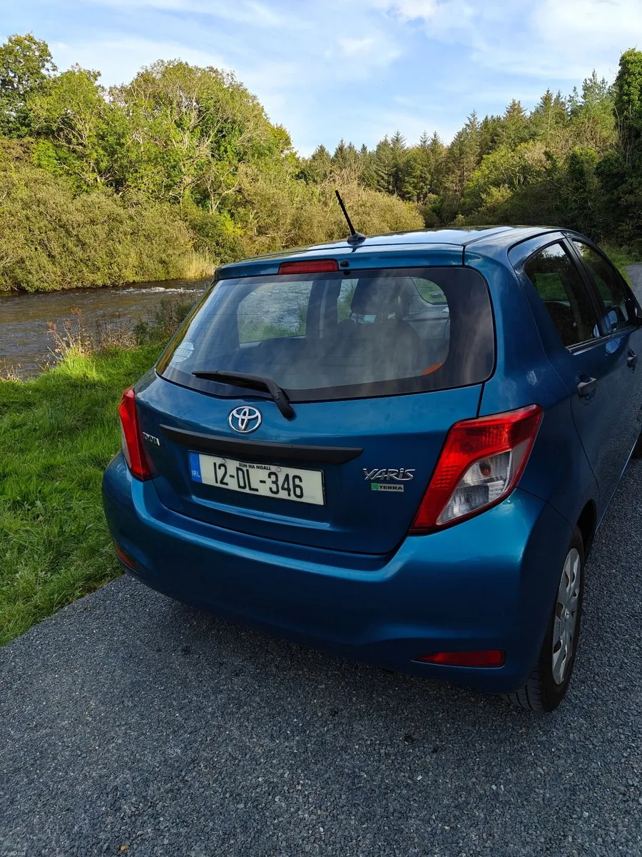 Toyota Yaris 2012 - Image 4