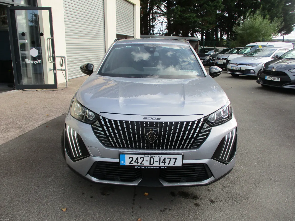 Peugeot 2008 ALLURE 1.2 petrol 2024 - Image 2