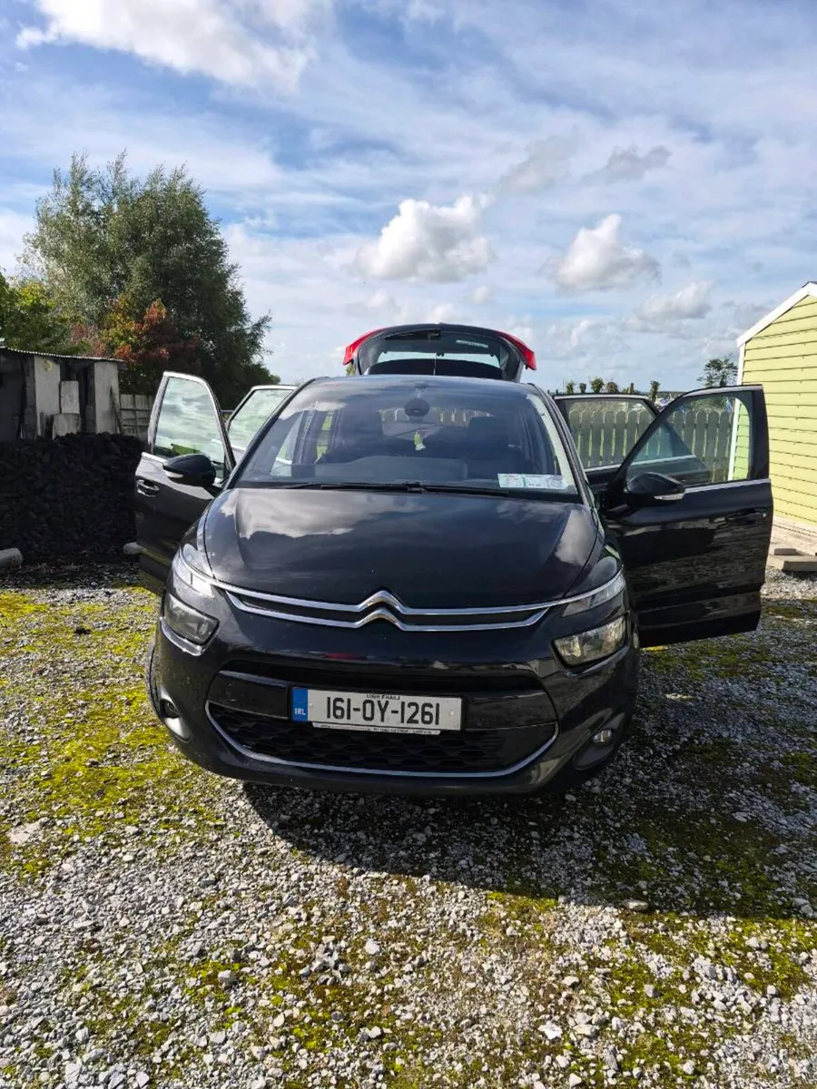 Car - Image 5