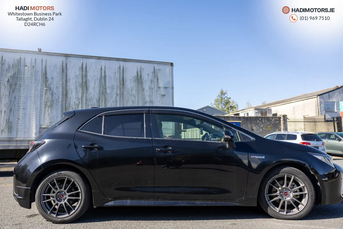TOYOTA COROLLA SPORT HYBRID 2019 BLACK 112,333KM - Image 4