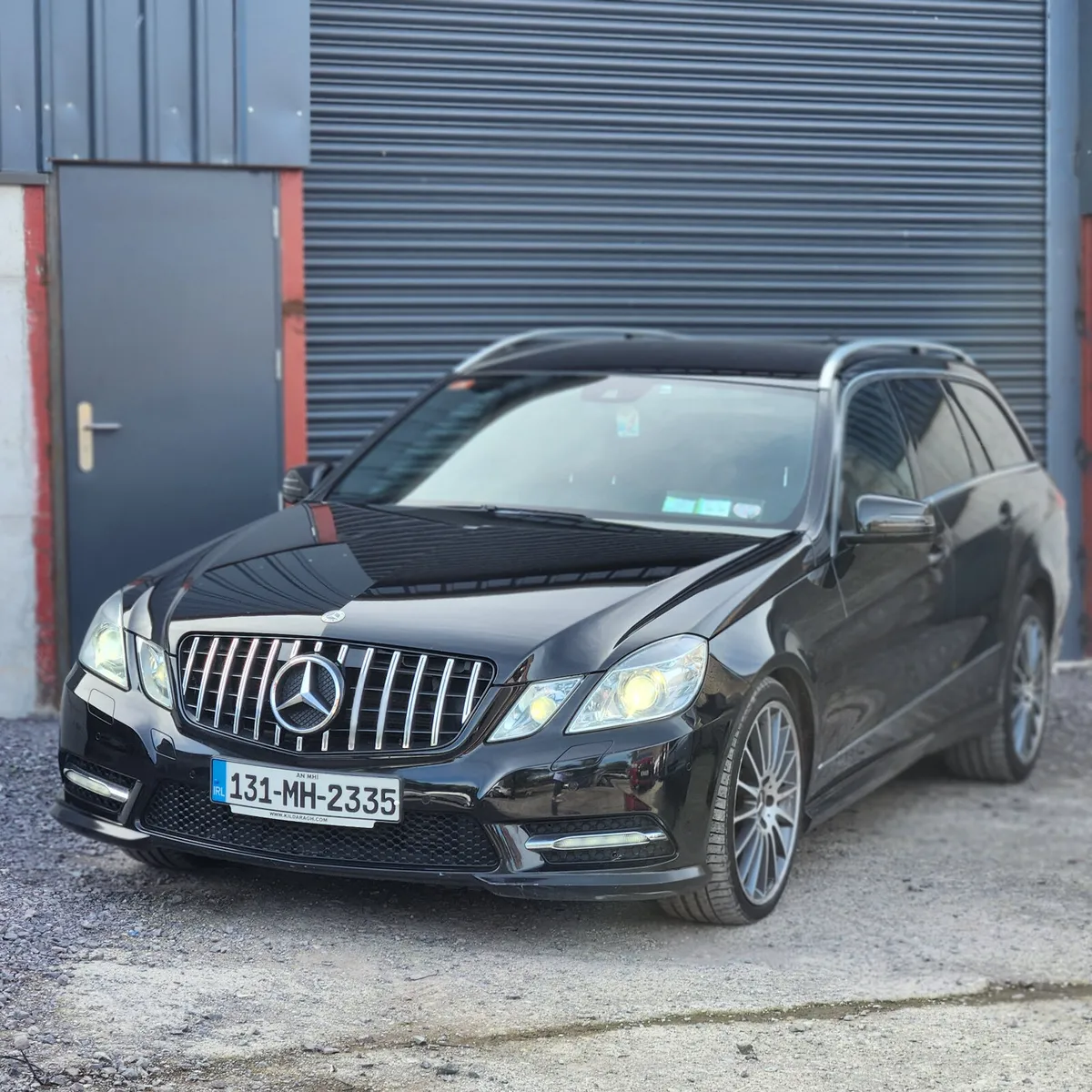 131 Mercedes-Benz E-220CDI AMG - Image 3