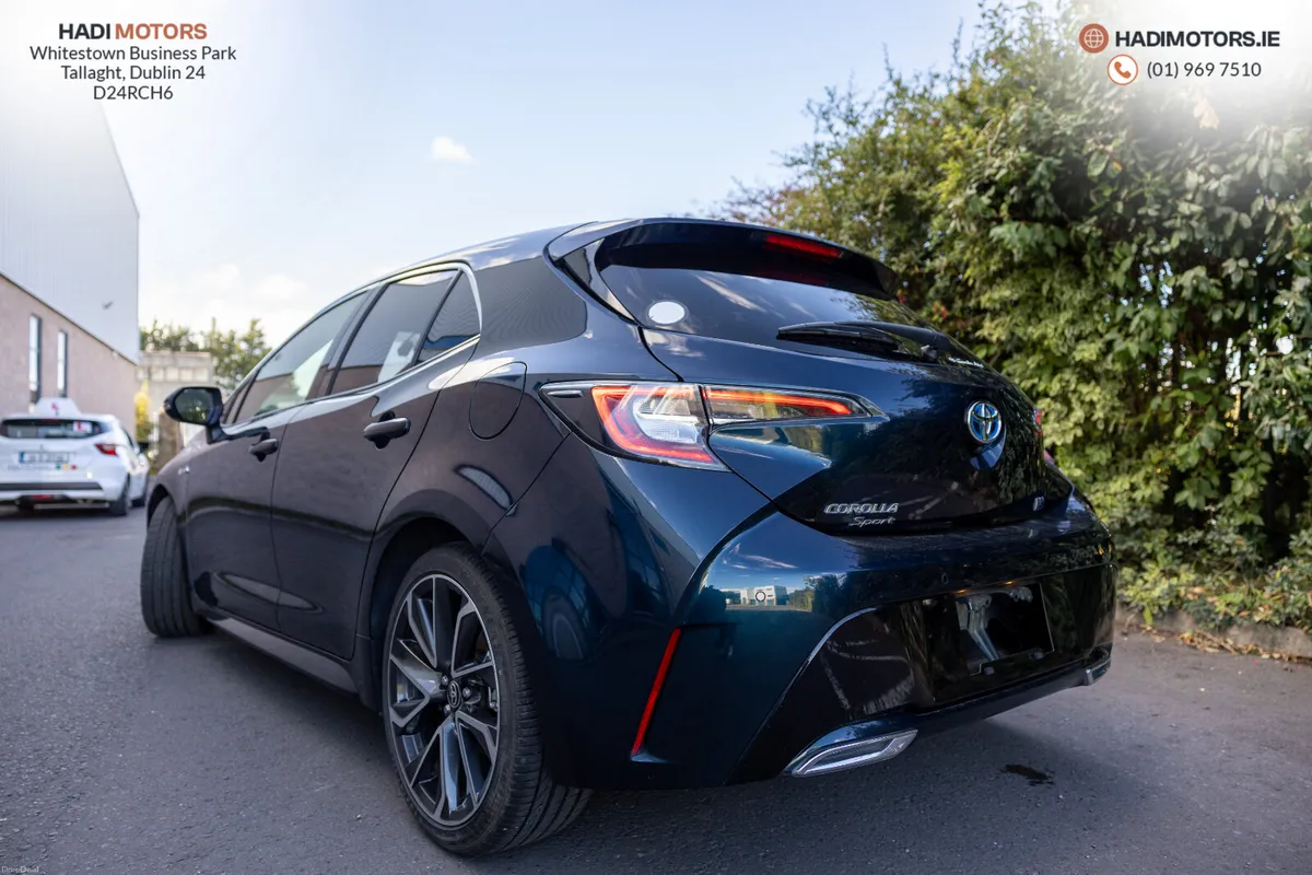 TOYOTA COROLLA SPORT HYBRID 2019 NAVY 112,723KM - Image 4