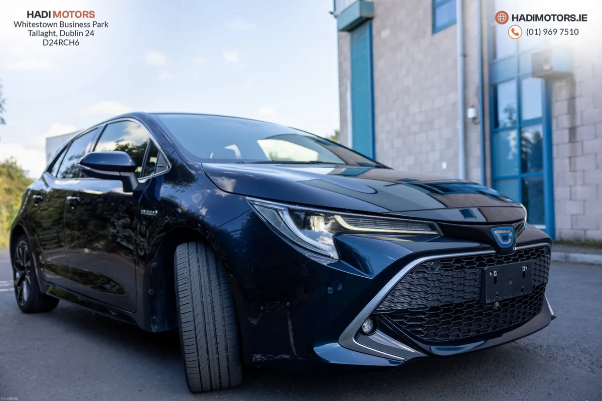 TOYOTA COROLLA SPORT HYBRID 2019 NAVY 112,723KM - Image 2
