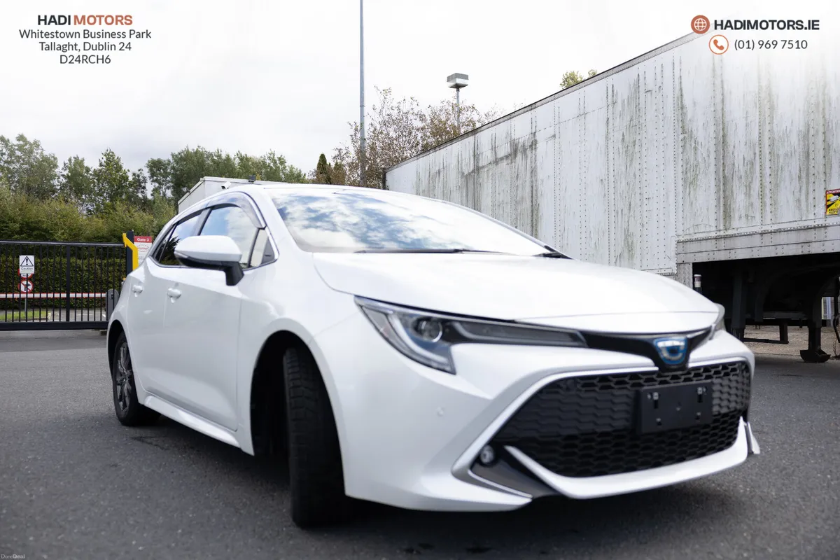 TOYOTA COROLLA SPORT HYBRID 2020 PEARL 42,017KM - Image 2