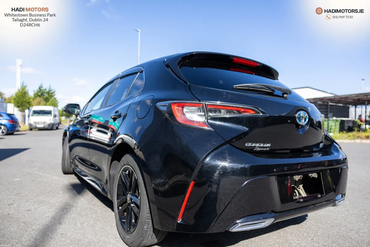 TOYOTA COROLLA SPORT HYBRID 2021 BLACK 42,297KM - Image 6