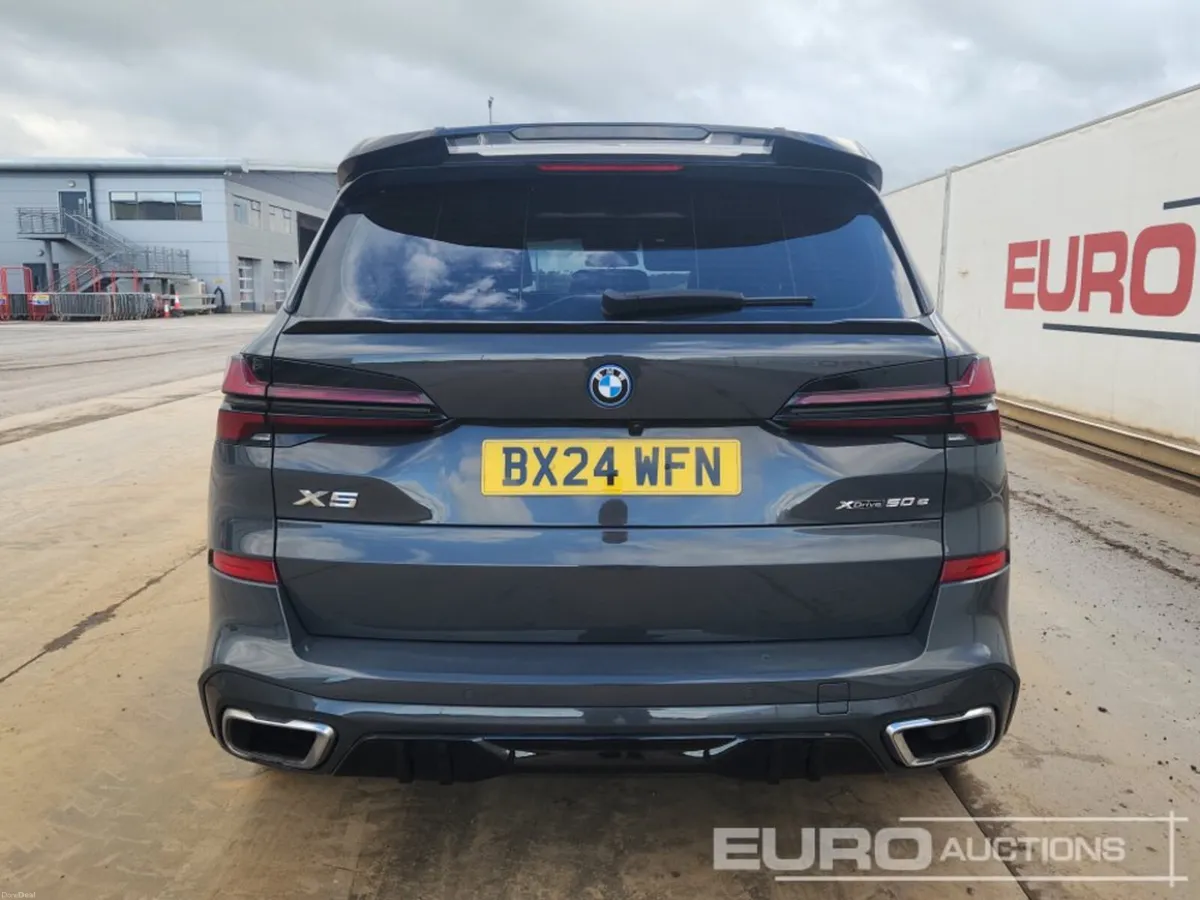 2024 BMW X5 50E M-Sport - Image 3