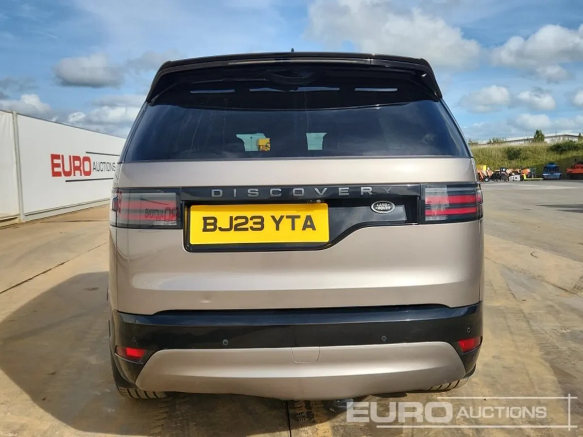 2023 Land Rover Discovery D300 - Image 3