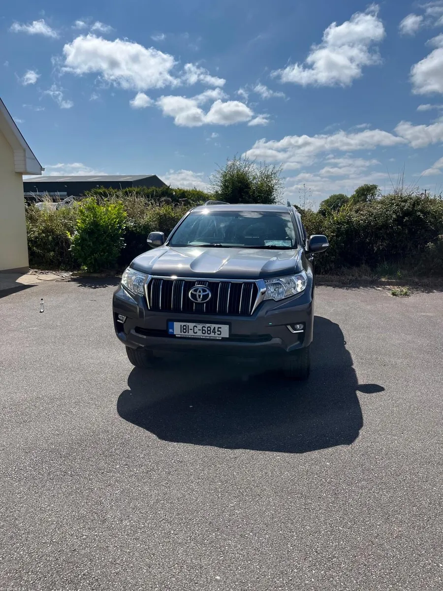 Business Class Land Cruiser - Image 6