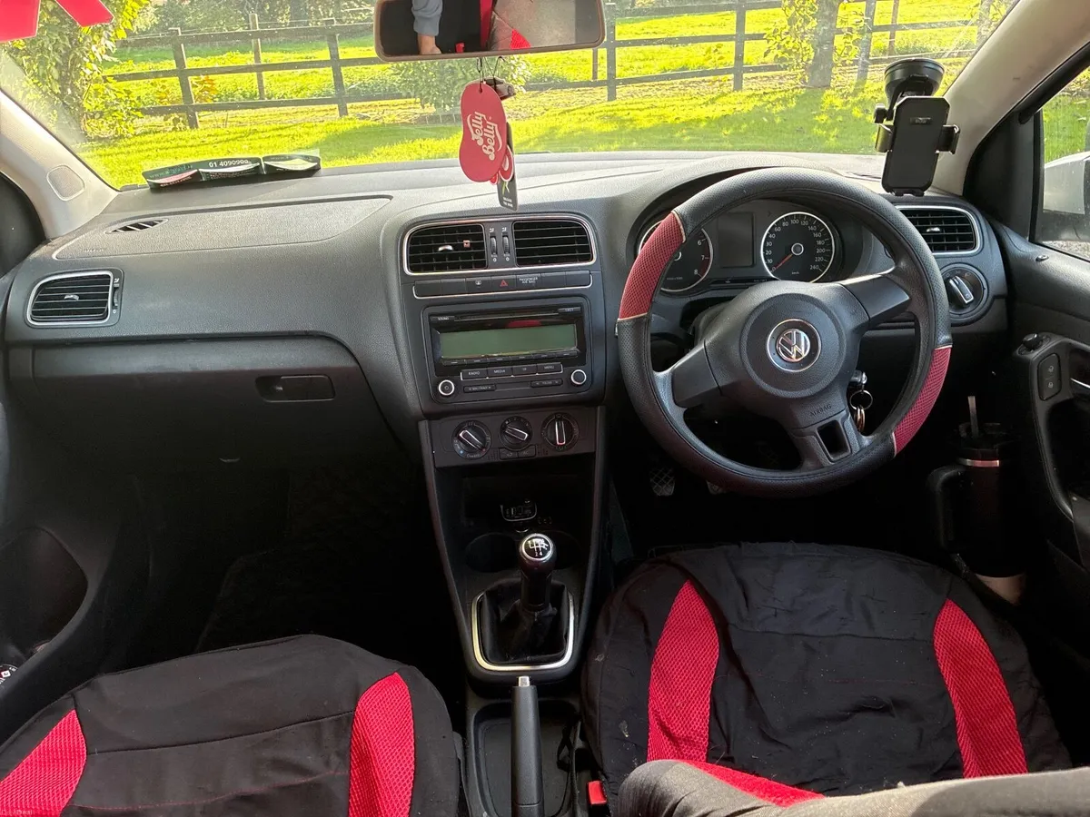 Volkswagen Polo 2010 - Image 4