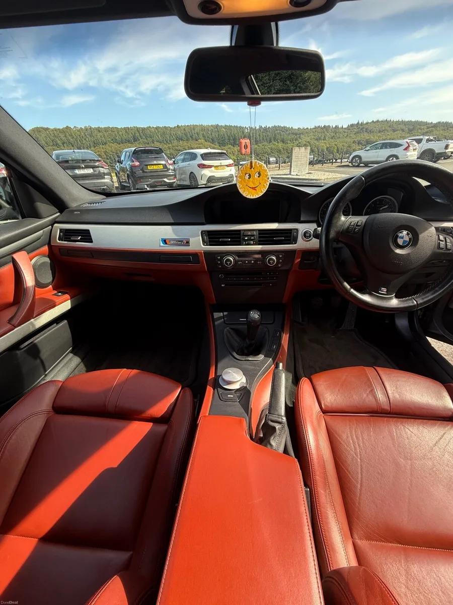 BMW M3 2007 - Image 2