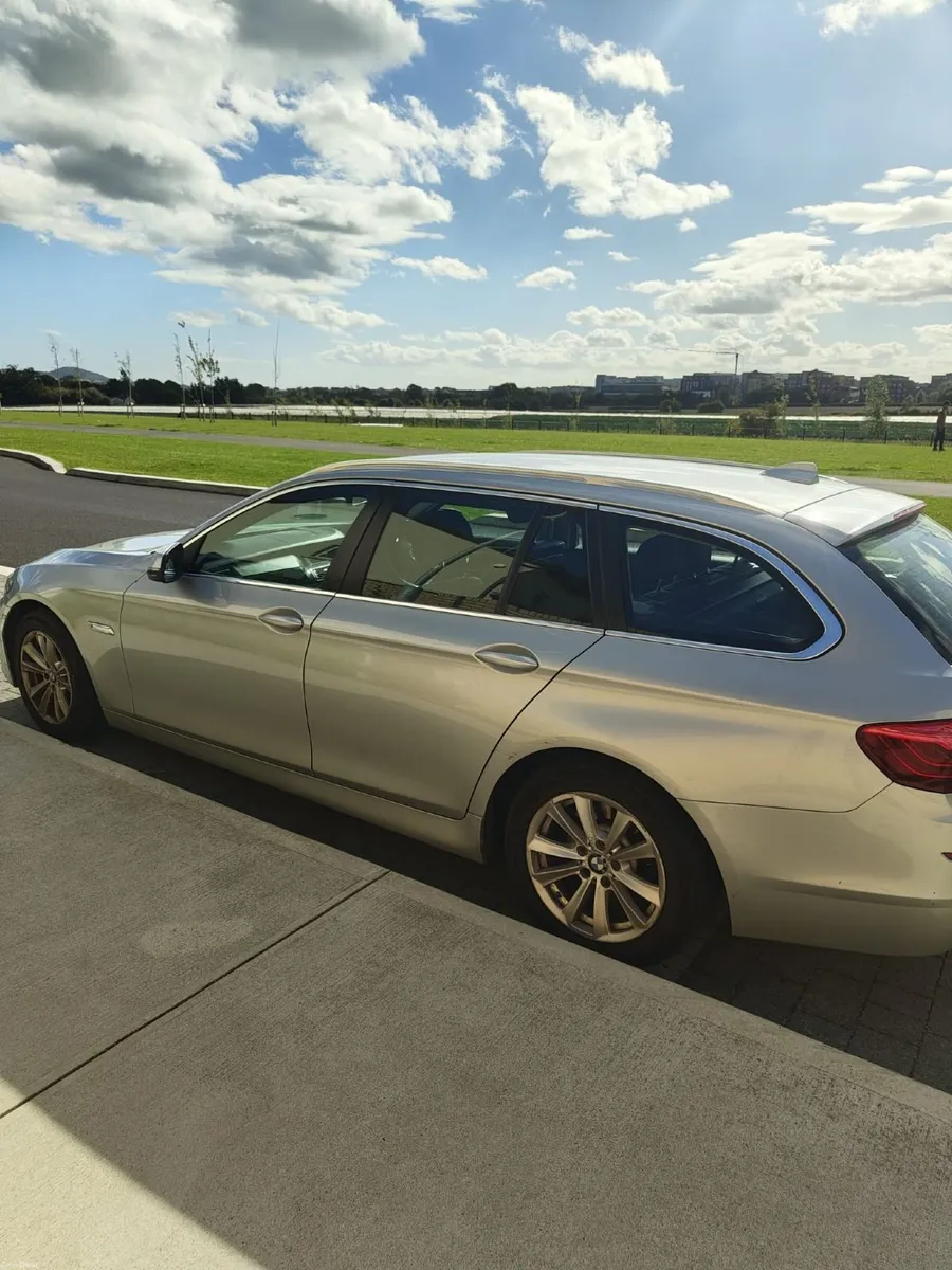 BMW 5-Series 2015 - Image 5