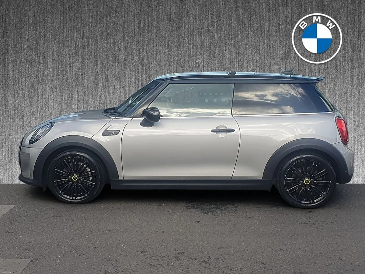 Mini Cooper Cooper E - Image 2